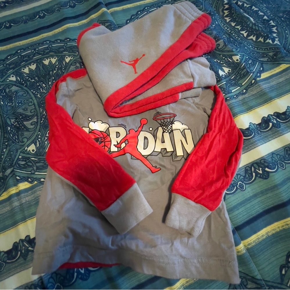 Jordan Kids Set - Gray and Red